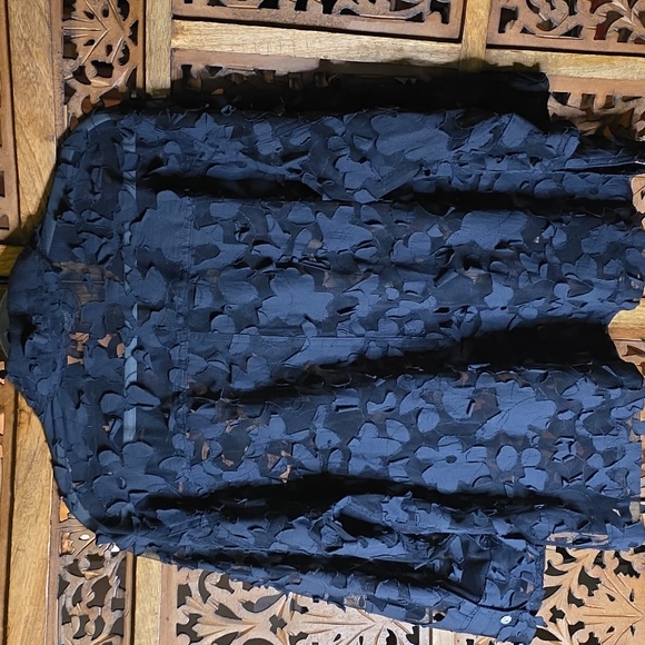 Elementz Black Textured Blouse - Picture 5 of 5